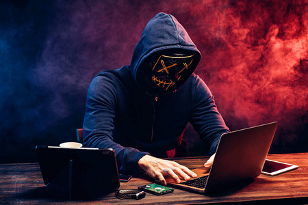 找到您信赖的黑客：专业客服热线助您畅通无阻·查找黑客客服